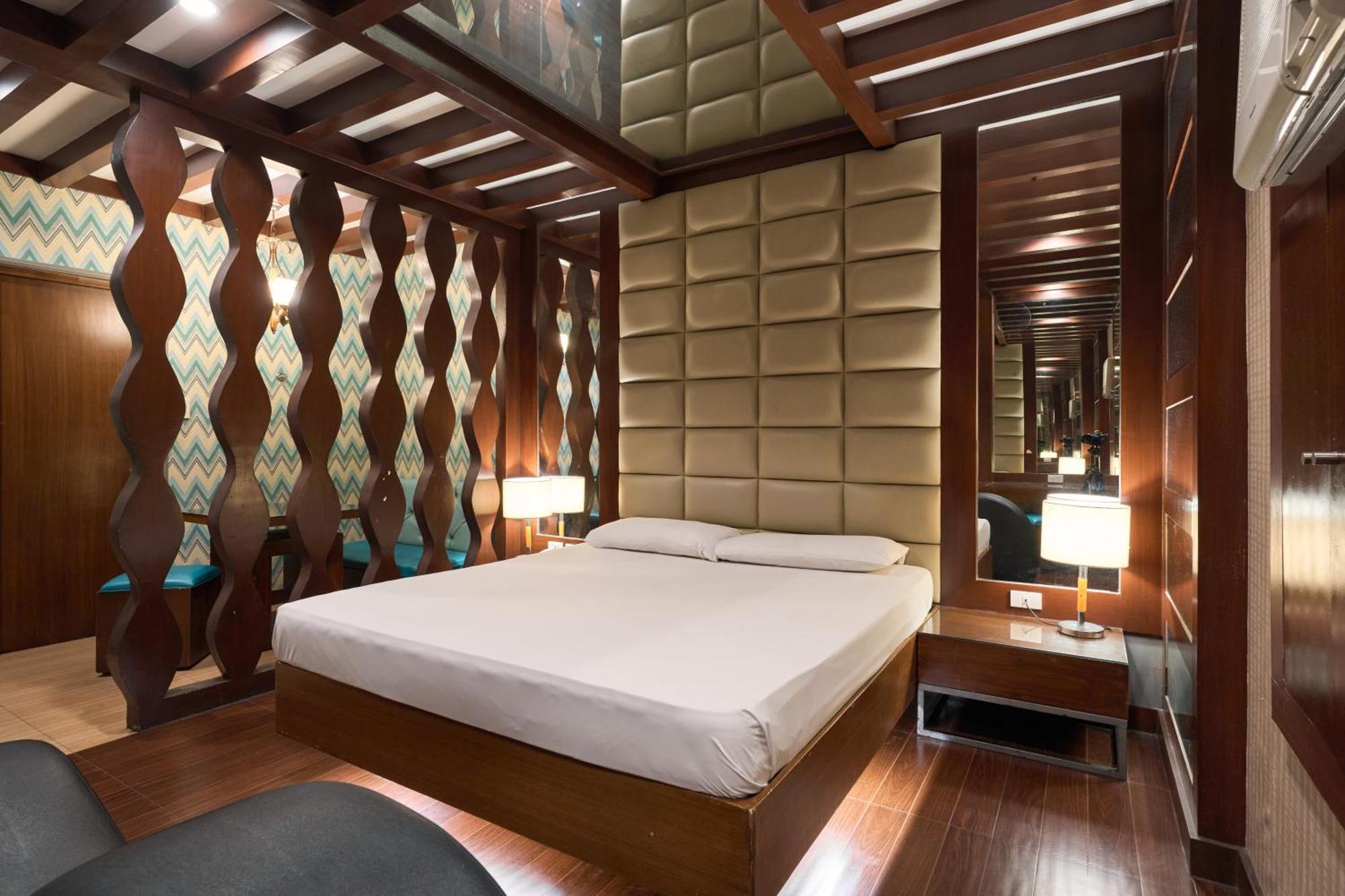 Victoria Court Malabon Hotel Valenzuela Eksteriør billede